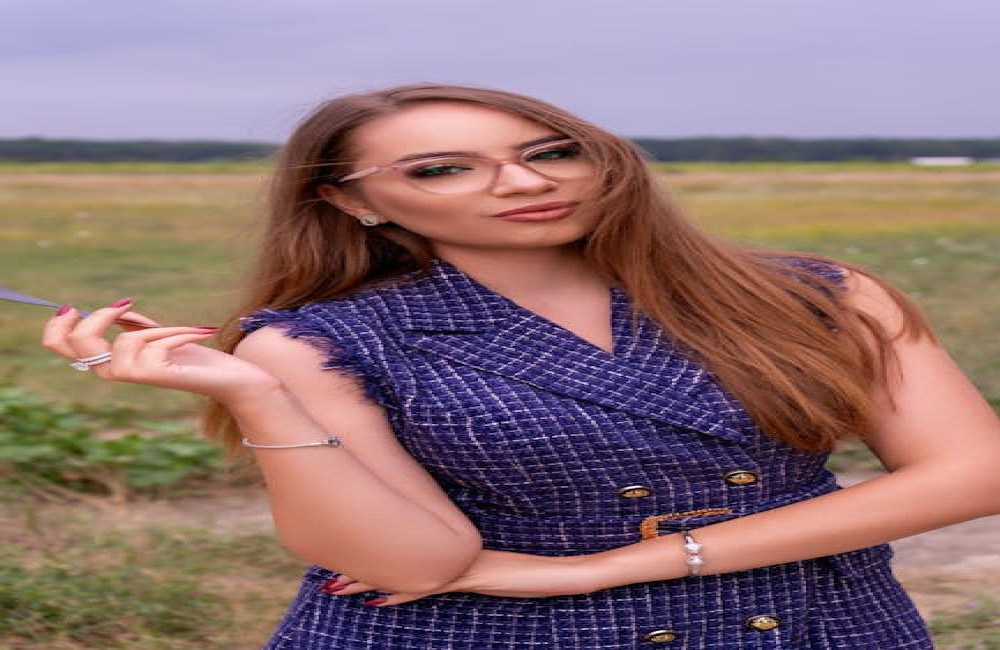 Lizzy van dorpweg 1 tilburg? Hier zit The Sting!