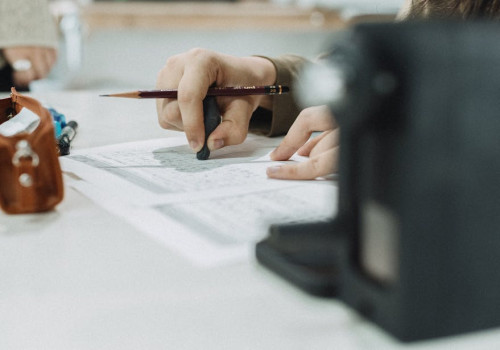 Is het in ieder geval of iedergeval dit is de juiste spelling en zo gebruik je het