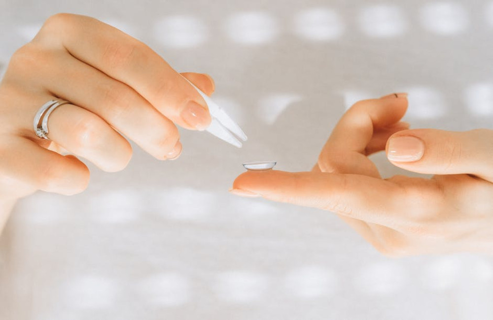 Online contactlenzen bestellen, stukken voordeliger?