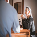 Wat betekent het spreekwoord ‘iemand in de maling nemen’?