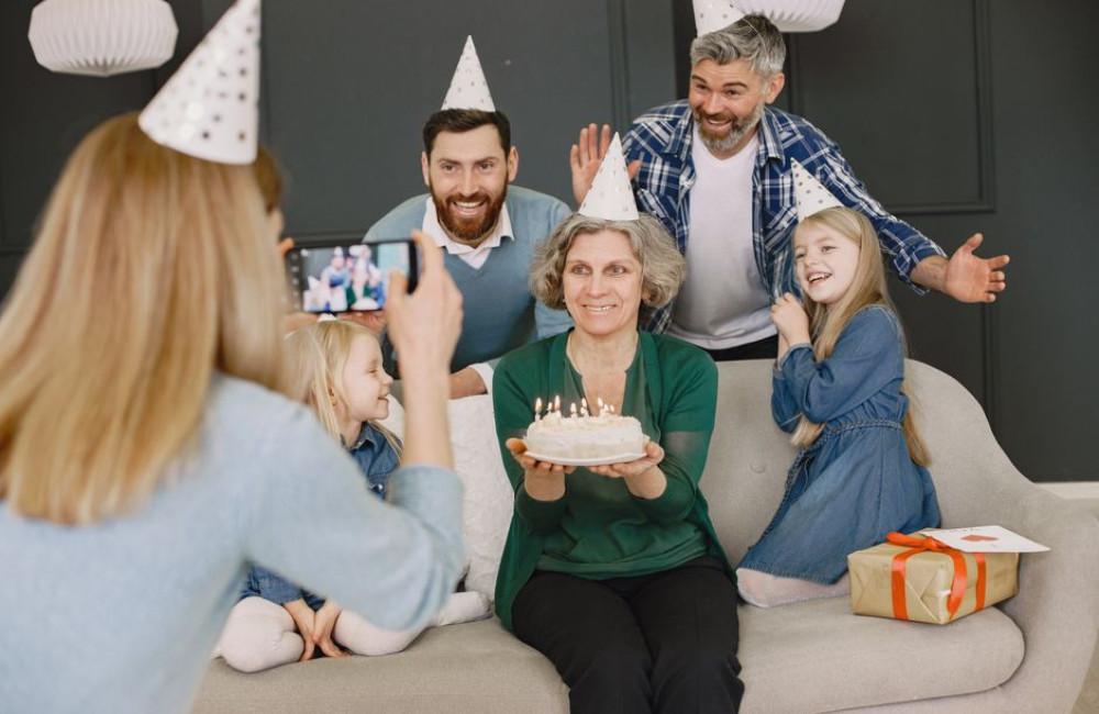Wat schrijf je in een verjaardagskaart voor oma?